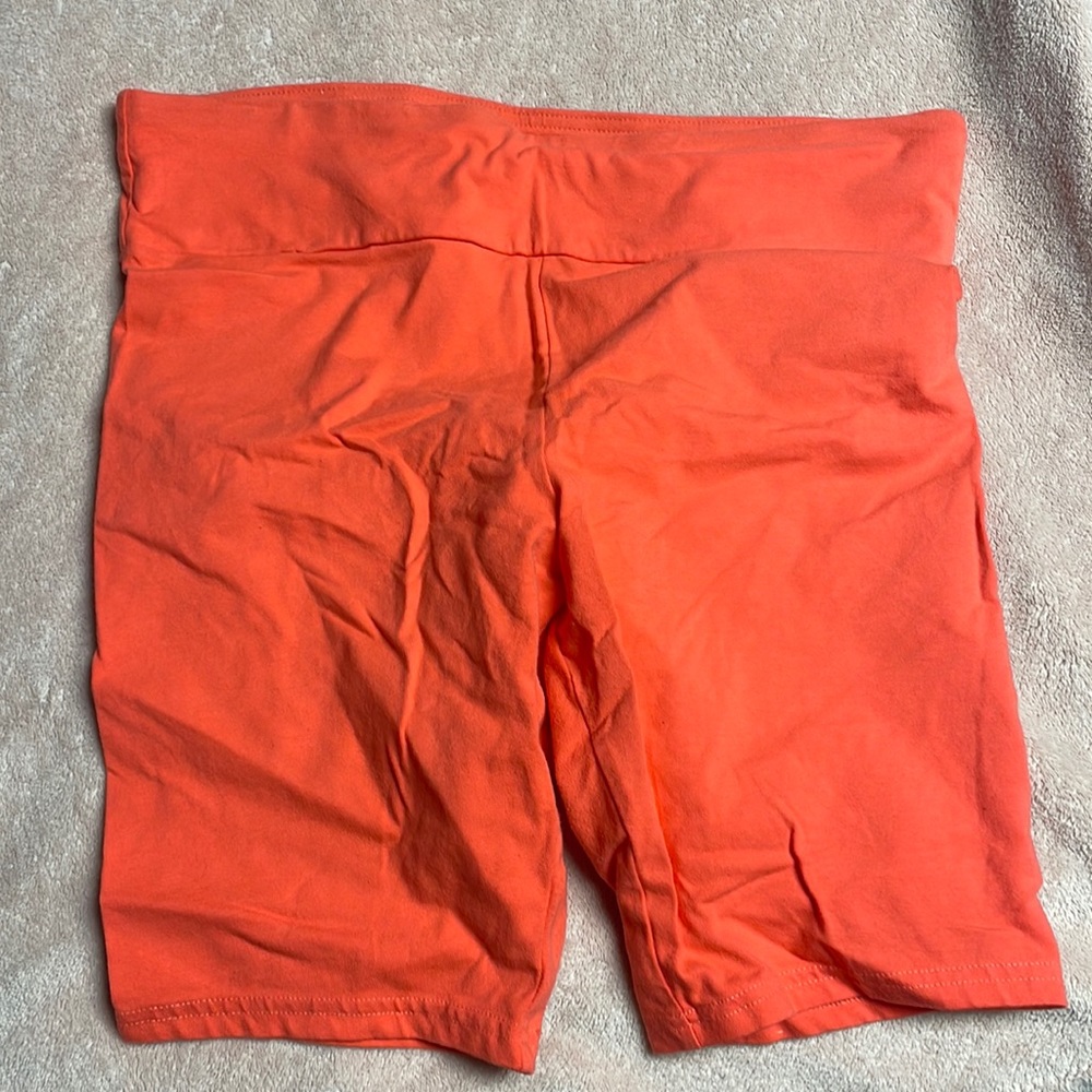 Wild Fable biker shorts size XXL never worn bright coral color